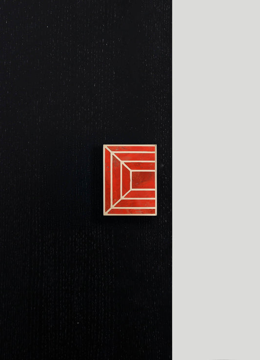 مقبض أحمر من ستراند 3"X4"