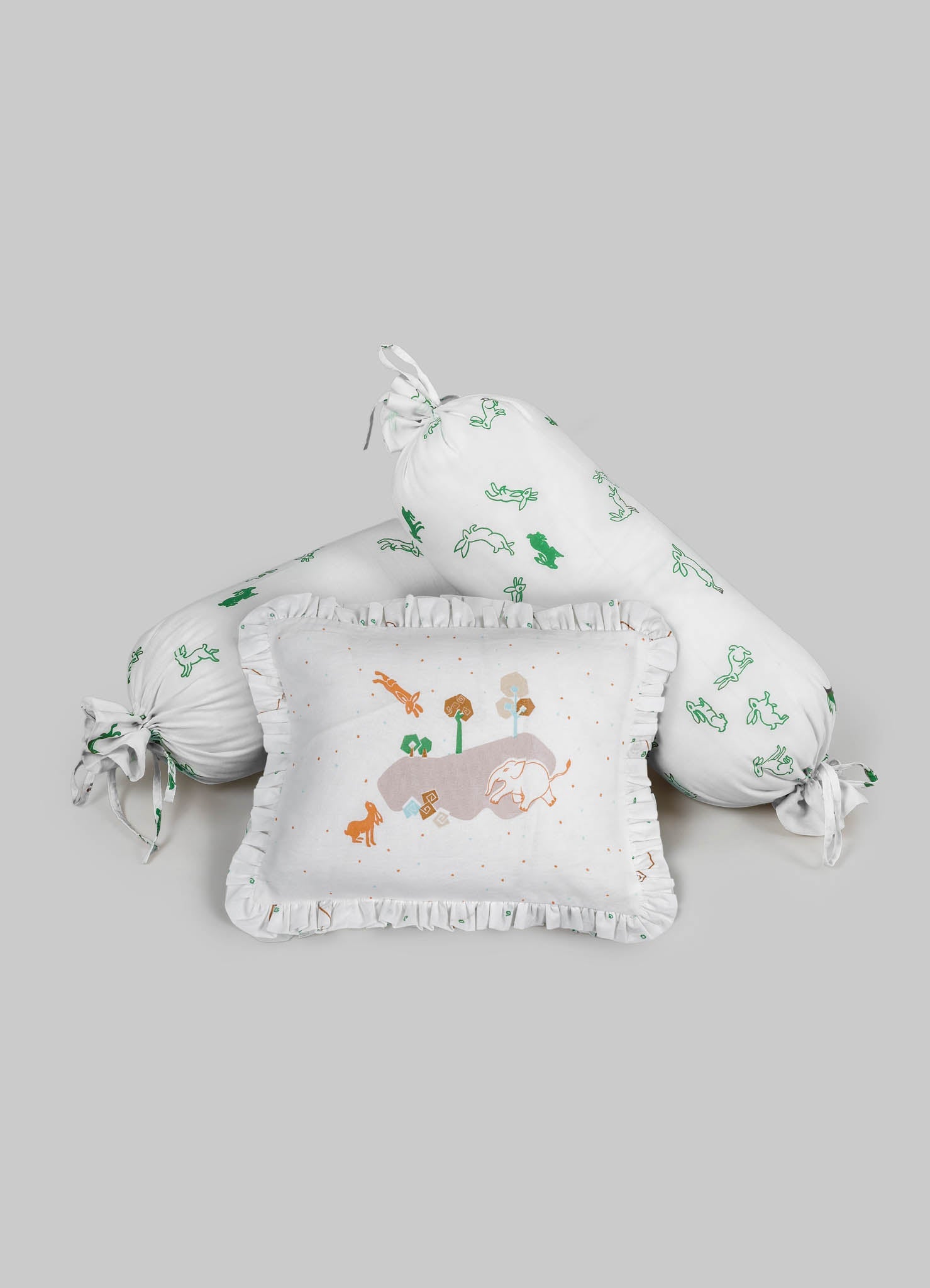 Almohada y Rellenos para Bebé Verde Elefante y Liebre - Juego de 3