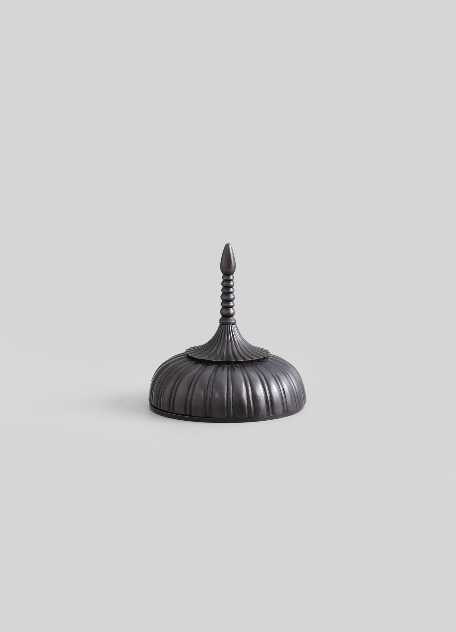 Cuenco de remate de bronce Jaigarh