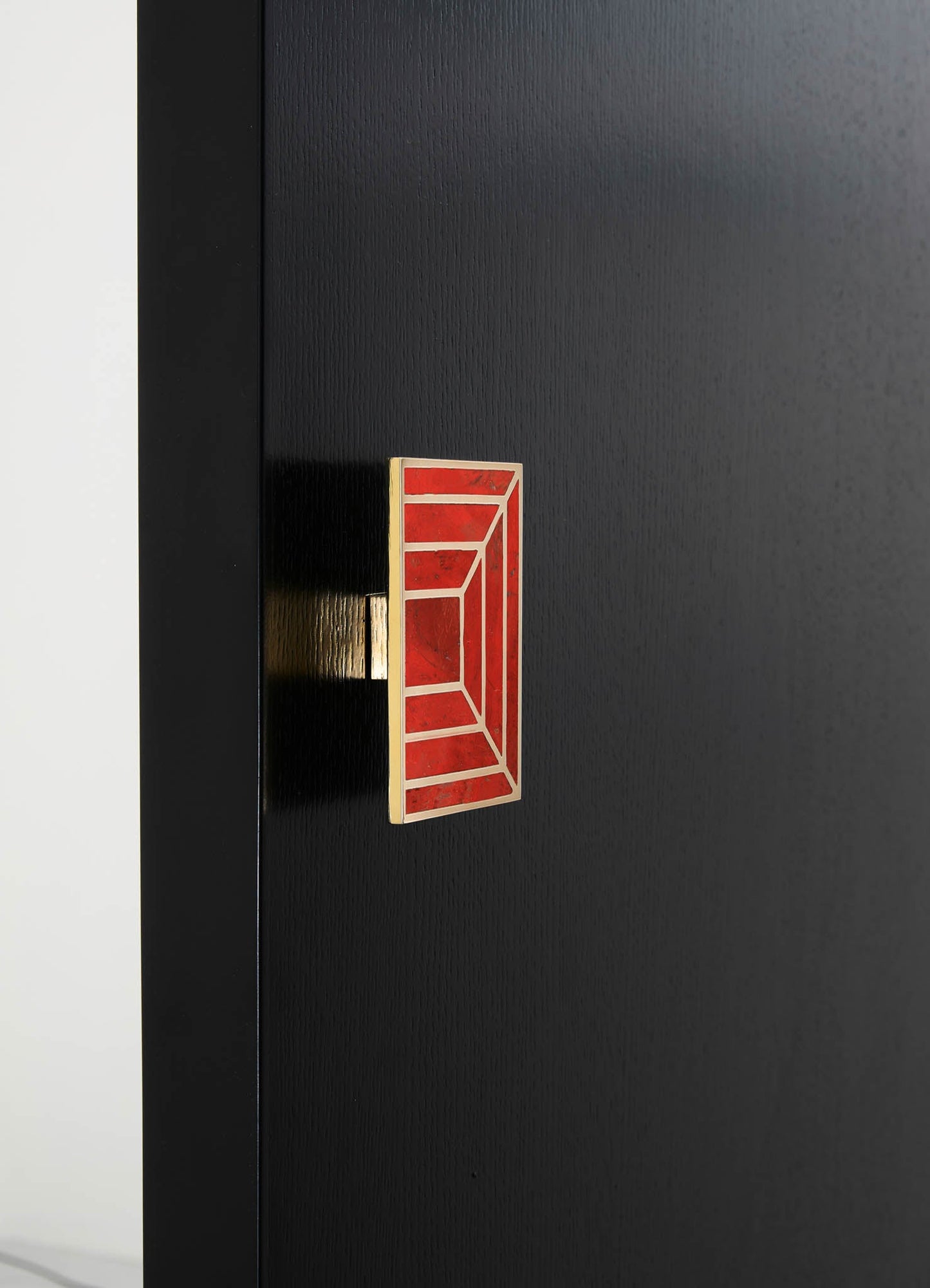 مقبض أحمر من ستراند B 3"X4"