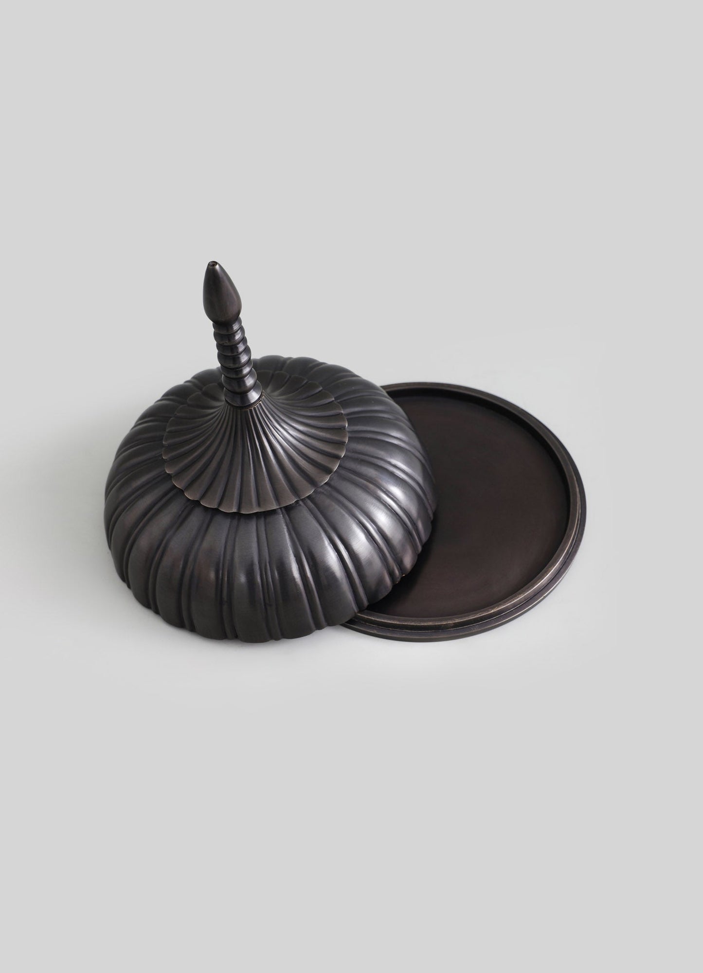 Cuenco de remate de bronce Jaigarh