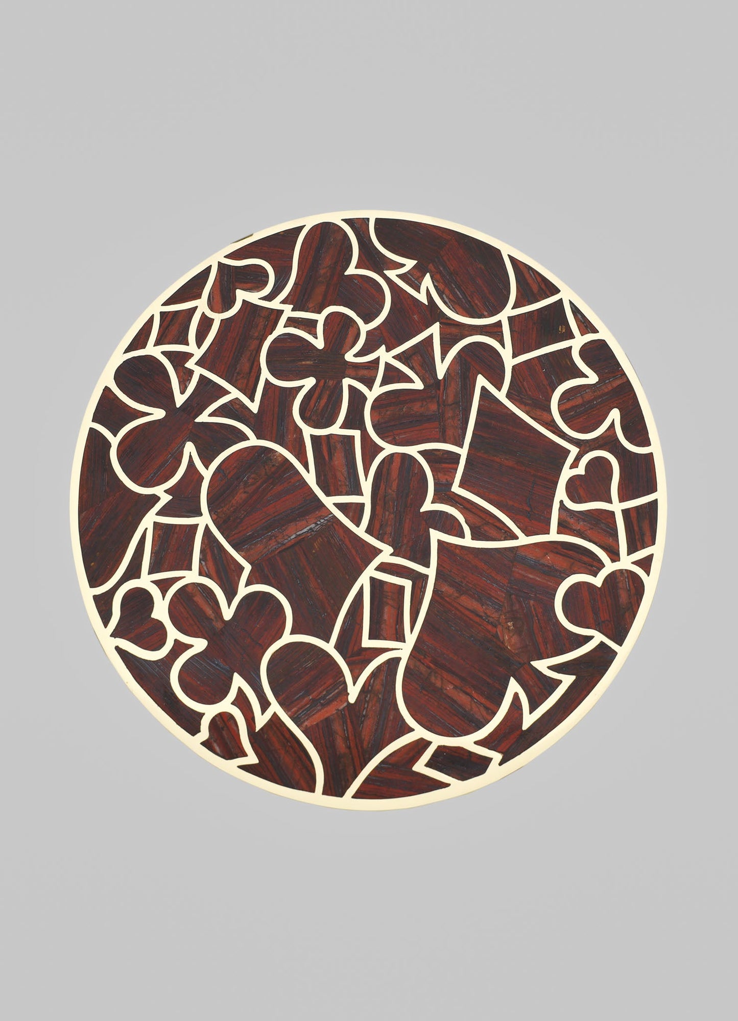 طاولة جانبية حمراء طاش