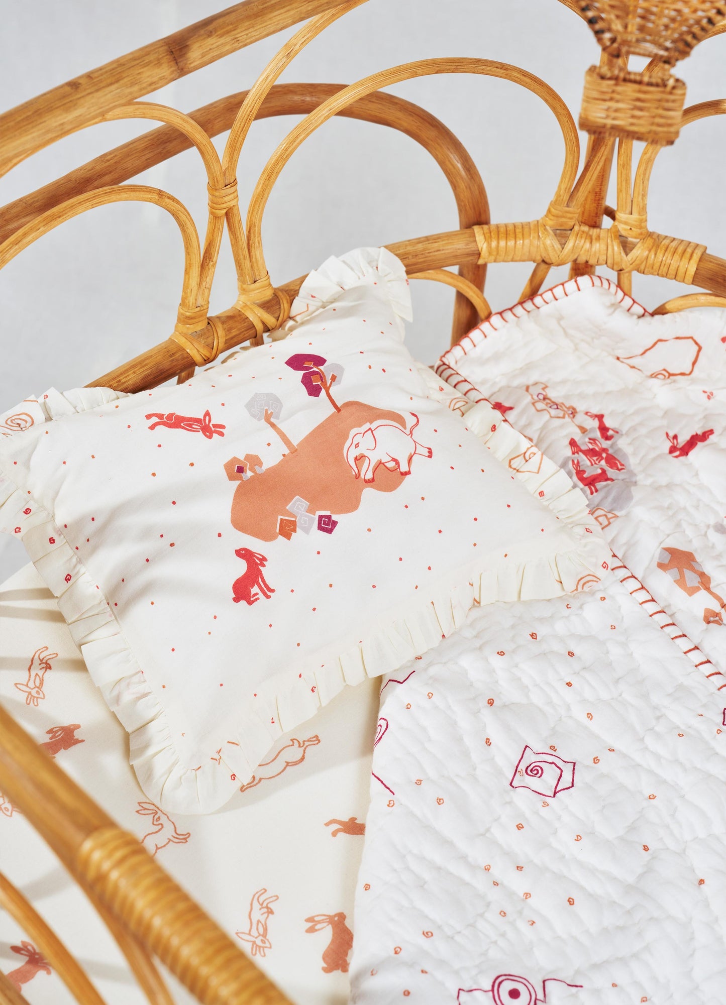 Juego de ropa de cama para bebé Coral Elefante y Liebre