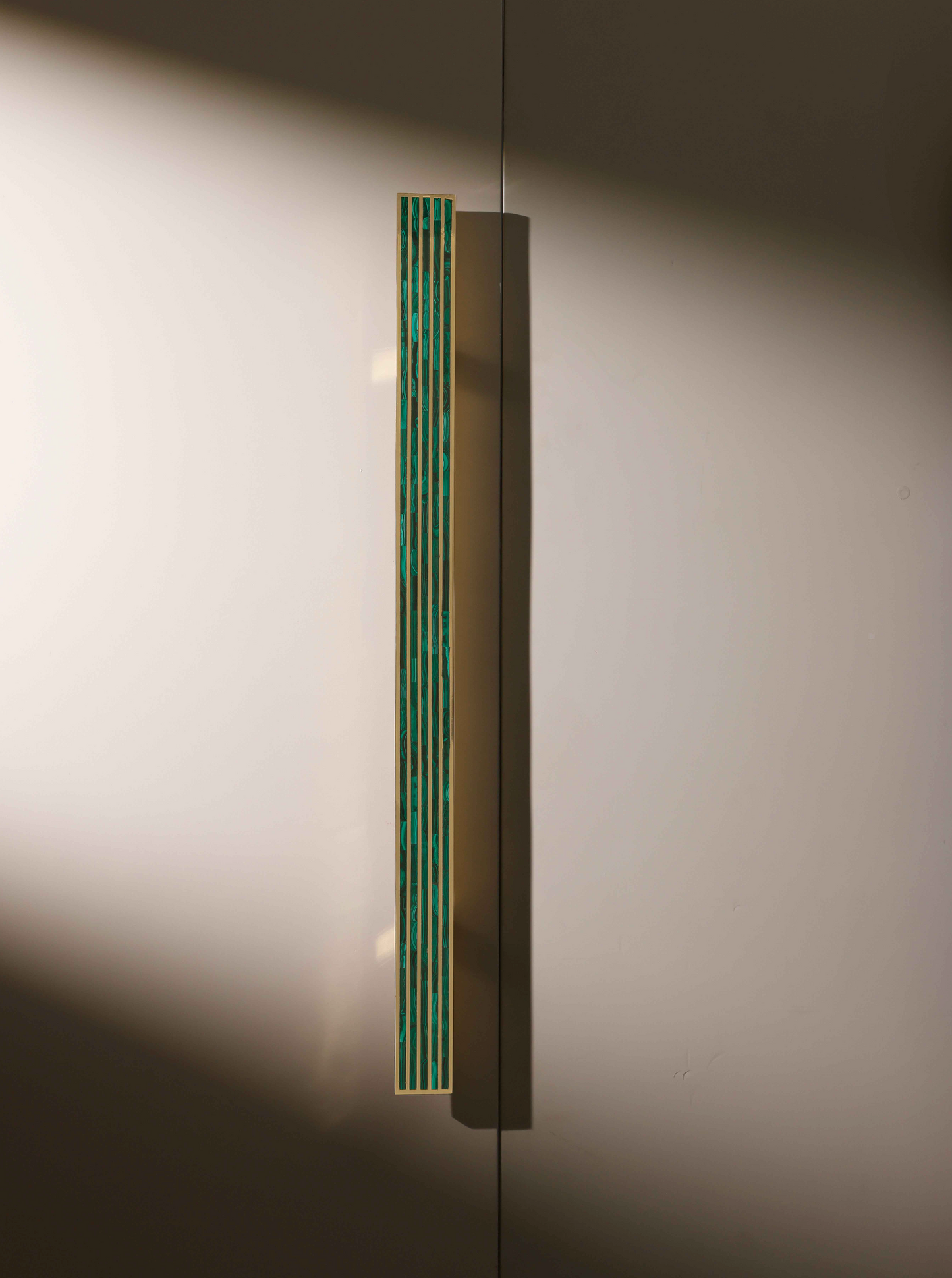 Eros Mango Verde 2"X30"