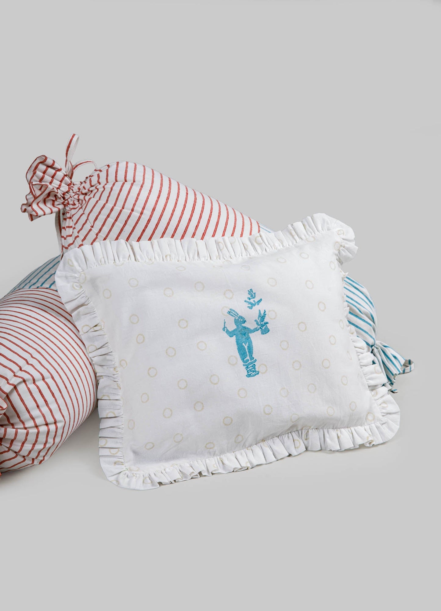Cuscino e supporti per bambini Mela Blu & Rosso - Set da 3