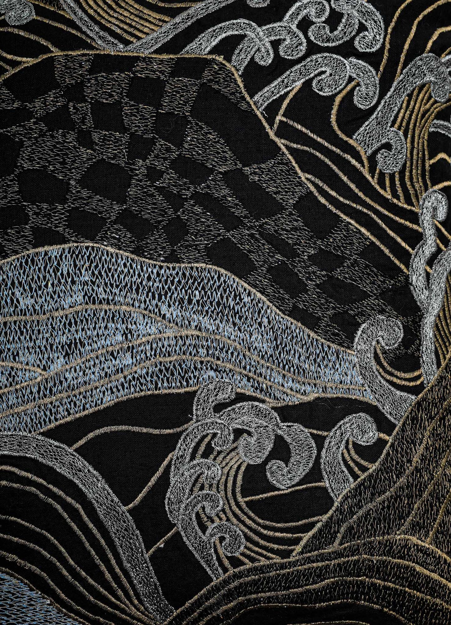 Fodera per Cuscino in Lino Ricamato Nero e Oro Dreamscape 18"x18"