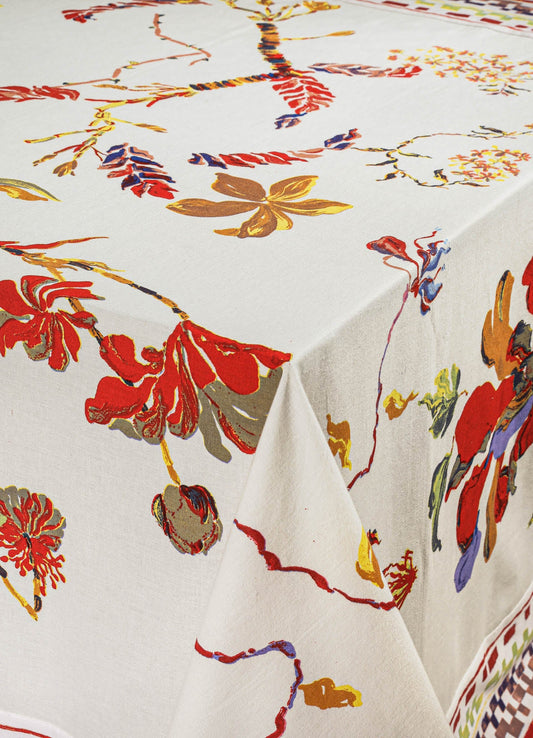 Nappe rouge fleurie
