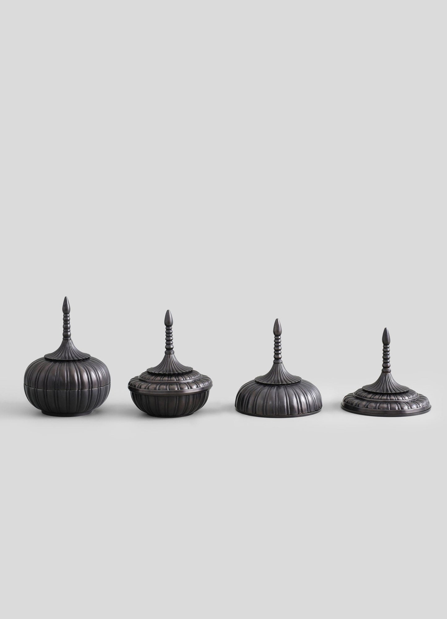 Amer Bronze Finial Bowl Round