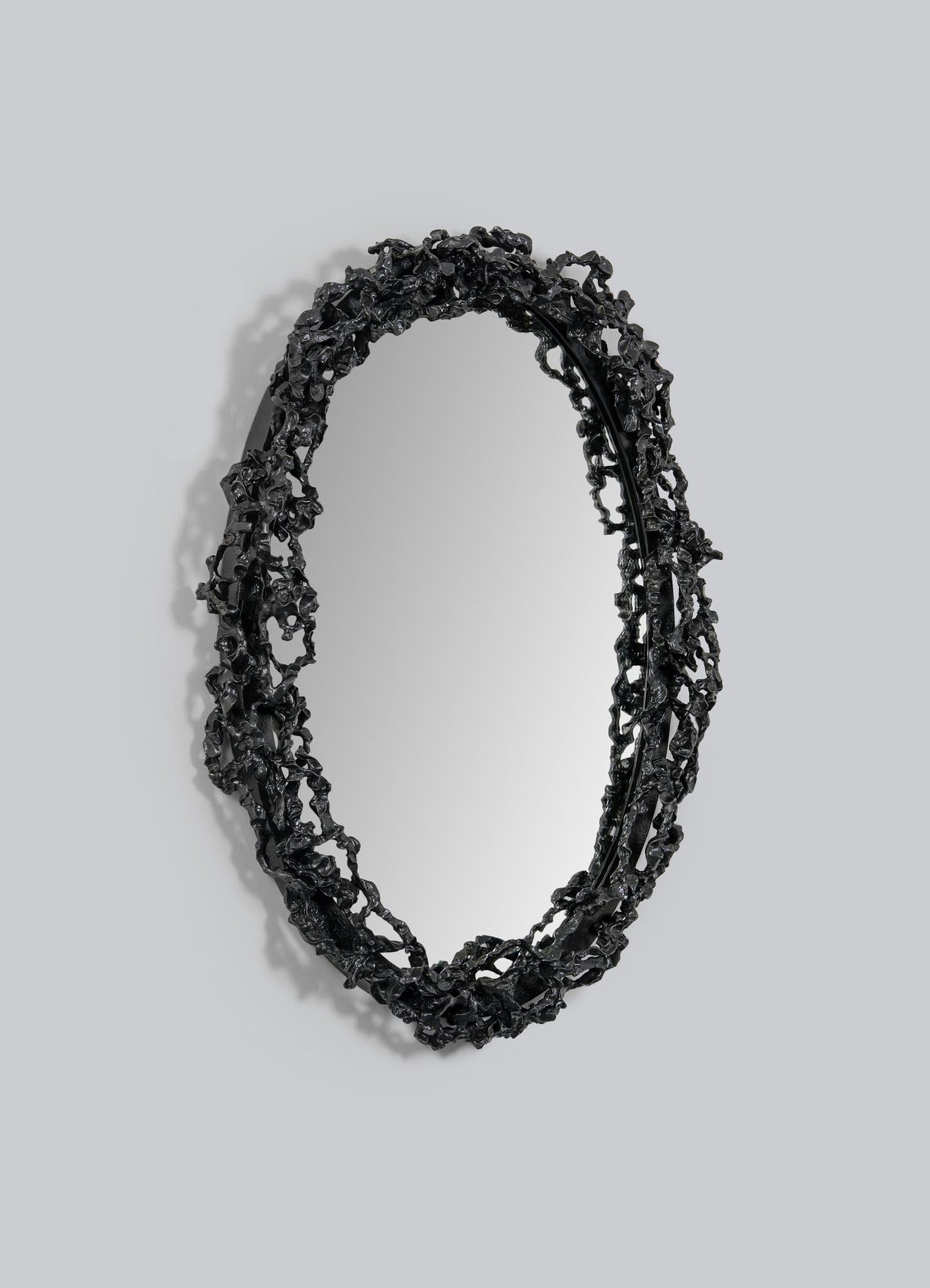 تحت مرآة بانيان الصغيرة