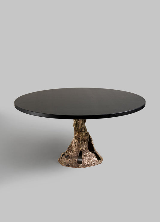 Kikar Dining Table