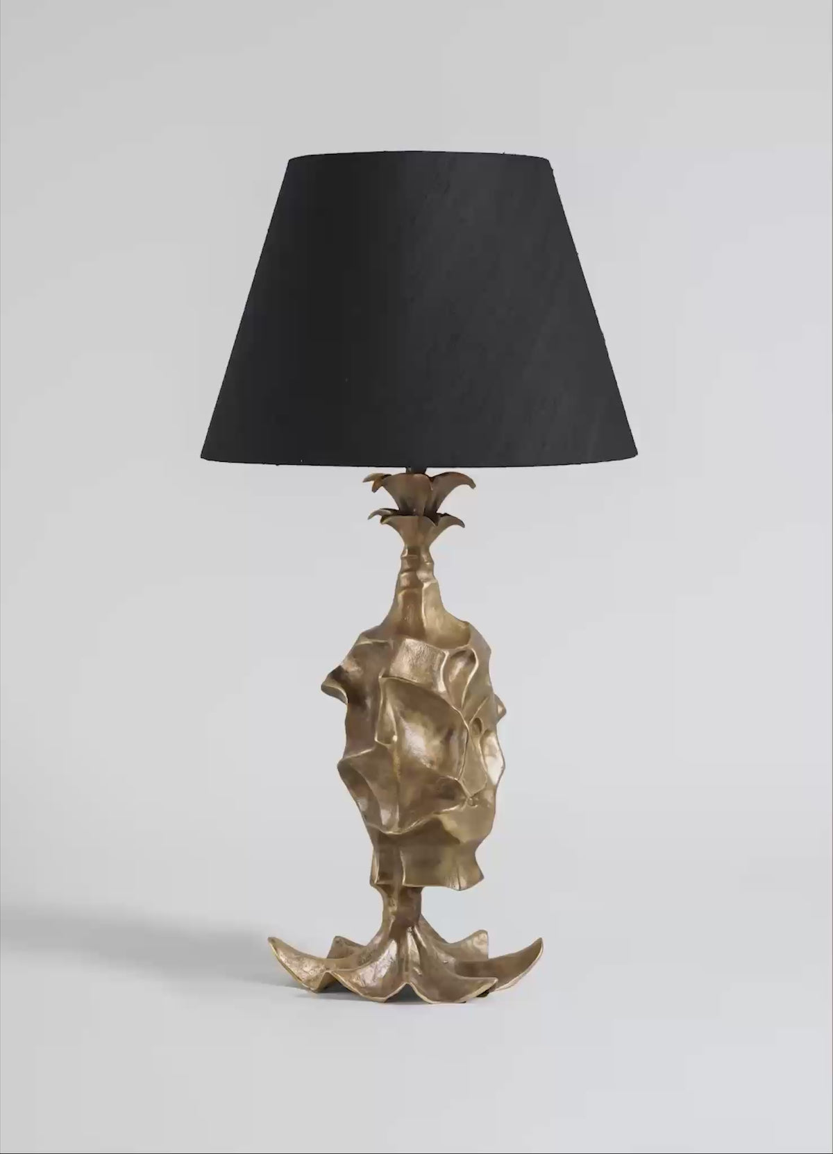 Luxury Patra Brass Table Lamp